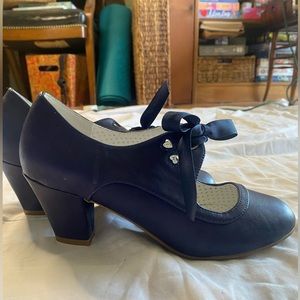 Vintage Style Blue Heels